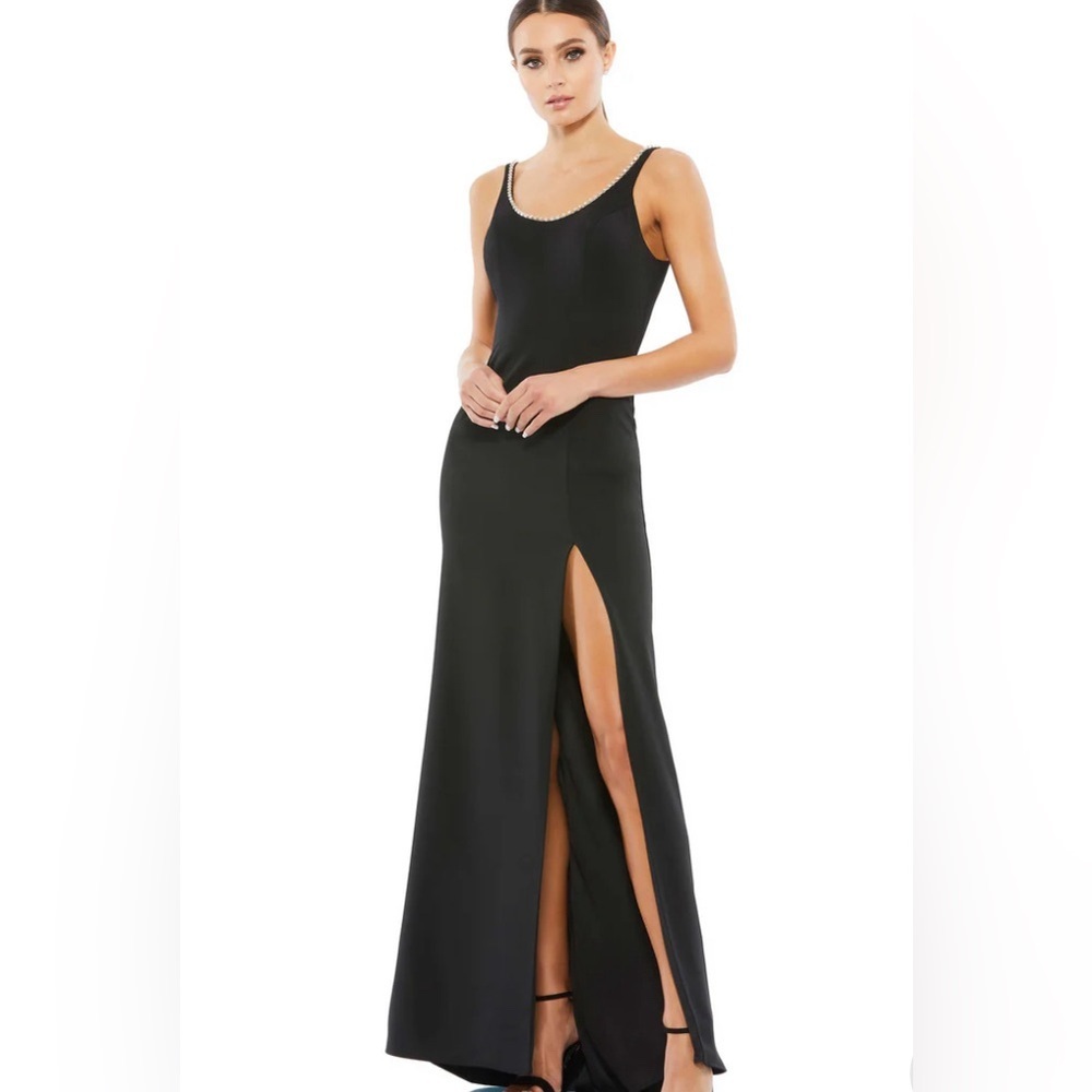 Leena For Mac Duggal Black Spaghetti Strap Dress Size 6 NWT